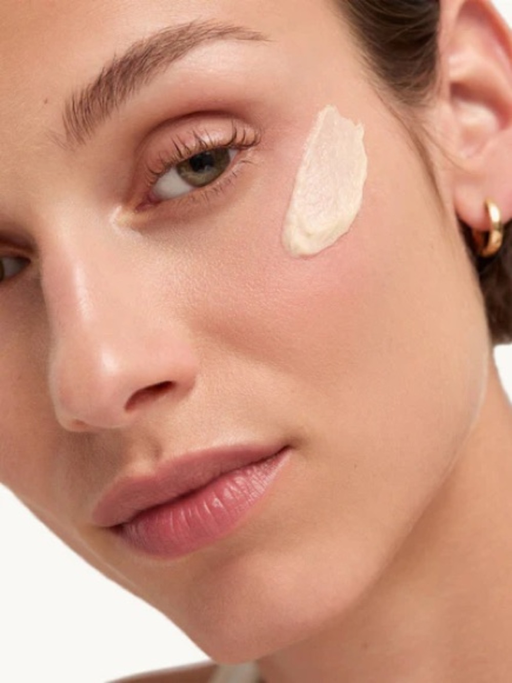Goop Microderm Instant Glow Exfoliator - Picture 3 of 9
